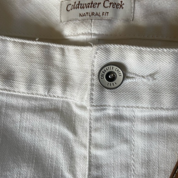 NWT Coldwater Creek denim slim leg w/ cutout embroidered ankle.  White size 16 - Picture 6 of 7